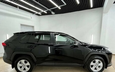 Toyota RAV4, 2021 год, 2 897 000 рублей, 7 фотография