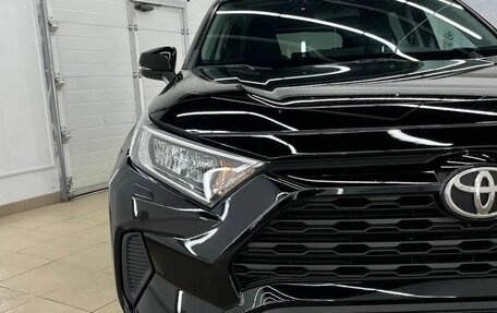 Toyota RAV4, 2021 год, 2 897 000 рублей, 8 фотография