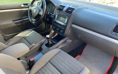 Volkswagen Golf V, 2006 год, 590 000 рублей, 17 фотография