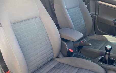 Volkswagen Golf V, 2006 год, 590 000 рублей, 16 фотография