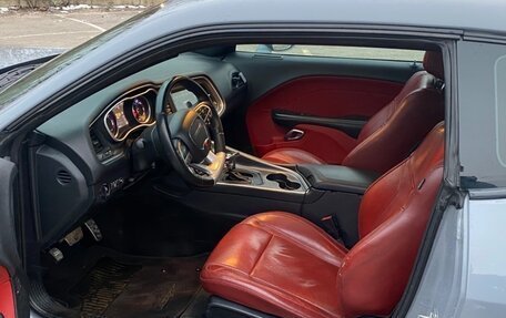 Dodge Challenger III рестайлинг 2, 2015 год, 1 500 000 рублей, 3 фотография