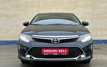 Toyota Camry, 2017 год, 2 499 000 рублей, 2 фотография