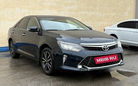 Toyota Camry, 2017 год, 2 499 000 рублей, 3 фотография