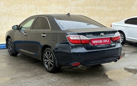 Toyota Camry, 2017 год, 2 499 000 рублей, 4 фотография