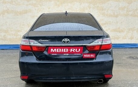 Toyota Camry, 2017 год, 2 499 000 рублей, 5 фотография