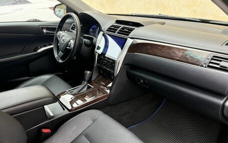 Toyota Camry, 2017 год, 2 499 000 рублей, 9 фотография