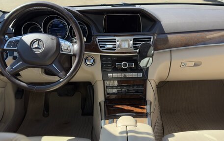 Mercedes-Benz E-Класс, 2013 год, 2 100 000 рублей, 11 фотография