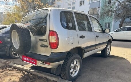Chevrolet Niva I рестайлинг, 2003 год, 300 000 рублей, 4 фотография