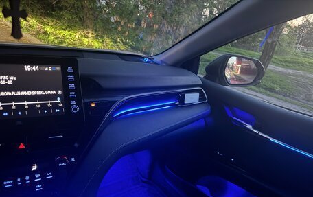 Toyota Camry, 2019 год, 2 700 000 рублей, 8 фотография