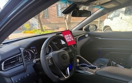 Toyota Camry, 2019 год, 2 700 000 рублей, 3 фотография