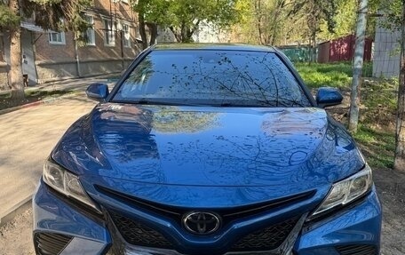 Toyota Camry, 2019 год, 2 700 000 рублей, 5 фотография
