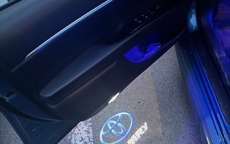 Toyota Camry, 2019 год, 2 700 000 рублей, 10 фотография