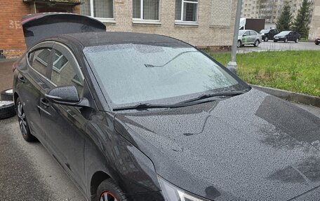 Hyundai Elantra VI рестайлинг, 2019 год, 1 699 000 рублей, 9 фотография