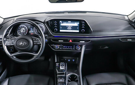 Hyundai Sonata VIII, 2021 год, 2 080 000 рублей, 11 фотография