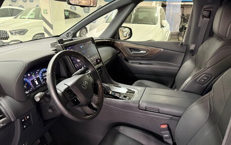 Toyota Alphard, 2023 год, 14 650 000 рублей, 15 фотография