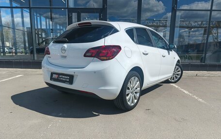 Opel Astra J, 2011 год, 780 000 рублей, 5 фотография