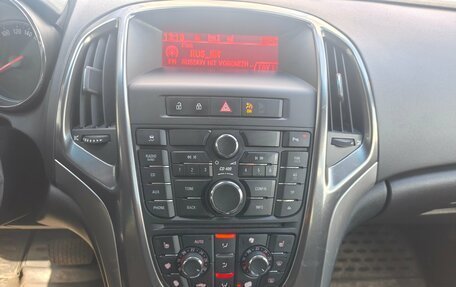 Opel Astra J, 2011 год, 780 000 рублей, 14 фотография