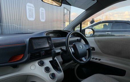 Toyota Sienta II, 2017 год, 1 295 000 рублей, 14 фотография