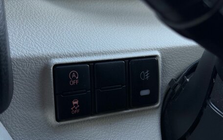 Toyota Sienta II, 2017 год, 1 295 000 рублей, 21 фотография