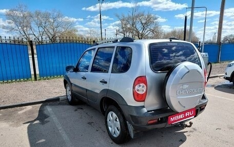 Chevrolet Niva I рестайлинг, 2010 год, 550 000 рублей, 5 фотография