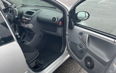 Peugeot 107 I рестайлинг, 2009 год, 385 000 рублей, 16 фотография