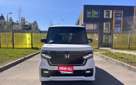 Honda N-BOX II, 2022 год, 1 830 000 рублей, 2 фотография