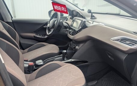 Peugeot 2008 II, 2014 год, 840 000 рублей, 5 фотография