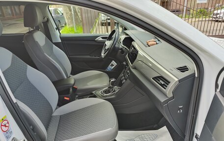 Volkswagen Taos, 2022 год, 2 650 000 рублей, 11 фотография