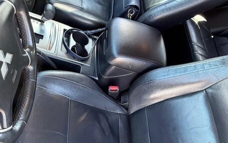 Mitsubishi Pajero IV, 2010 год, 1 950 000 рублей, 15 фотография