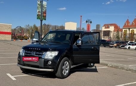 Mitsubishi Pajero IV, 2010 год, 1 950 000 рублей, 3 фотография