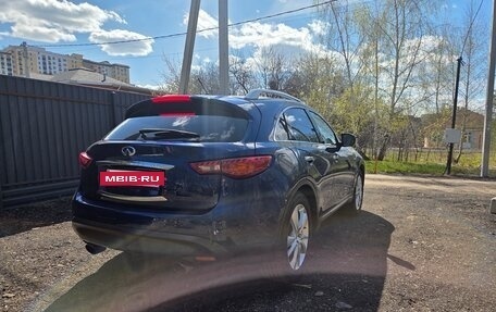 Infiniti FX II, 2012 год, 2 000 000 рублей, 3 фотография