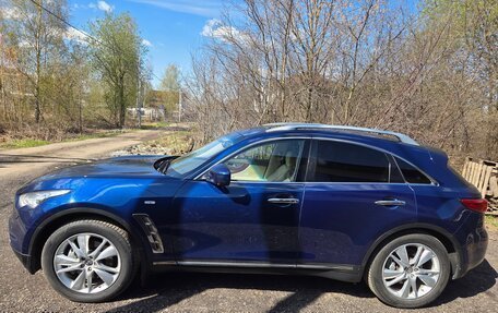 Infiniti FX II, 2012 год, 2 000 000 рублей, 11 фотография