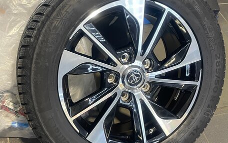 Toyota Land Cruiser 200, 2017 год, 4 600 000 рублей, 7 фотография