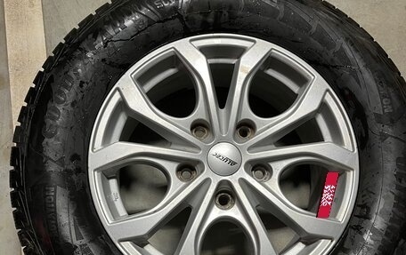 Toyota Land Cruiser 200, 2017 год, 4 600 000 рублей, 13 фотография