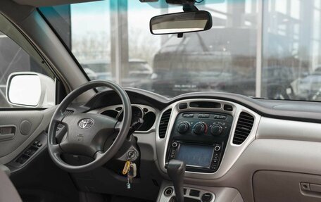 Toyota Highlander III, 2006 год, 1 140 000 рублей, 10 фотография