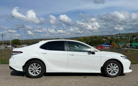 Toyota Camry, 2018 год, 2 800 000 рублей, 4 фотография