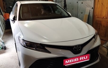 Toyota Camry, 2018 год, 2 800 000 рублей, 3 фотография