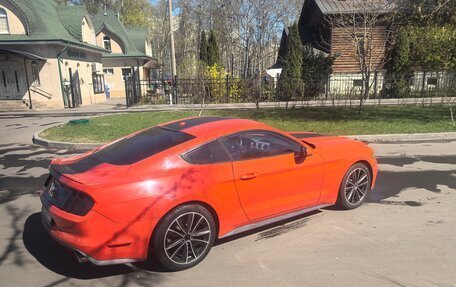 Ford Mustang VI рестайлинг, 2016 год, 2 790 000 рублей, 7 фотография