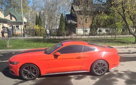 Ford Mustang VI рестайлинг, 2016 год, 2 790 000 рублей, 12 фотография