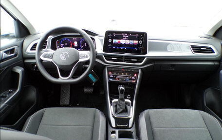 Volkswagen T-Roc I, 2026 год, 3 750 393 рублей, 6 фотография