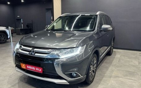 Mitsubishi Outlander III рестайлинг 3, 2015 год, 1 849 000 рублей, 1 фотография