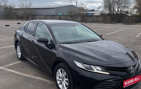 Toyota Camry, 2019 год, 2 200 000 рублей, 1 фотография