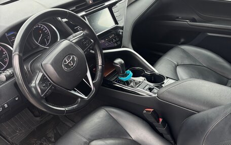Toyota Camry, 2019 год, 2 200 000 рублей, 7 фотография