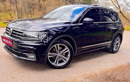 Volkswagen Tiguan II, 2018 год, 3 220 000 рублей, 3 фотография
