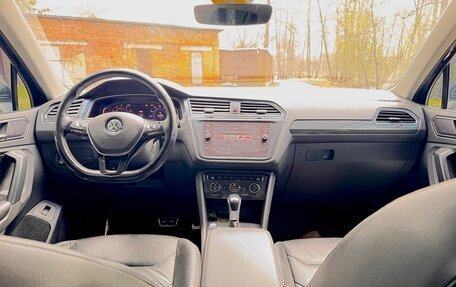 Volkswagen Tiguan II, 2018 год, 3 220 000 рублей, 24 фотография