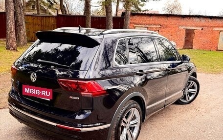 Volkswagen Tiguan II, 2018 год, 3 220 000 рублей, 10 фотография