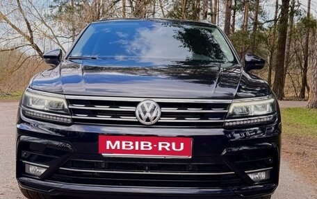 Volkswagen Tiguan II, 2018 год, 3 220 000 рублей, 16 фотография