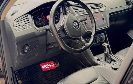 Volkswagen Tiguan II, 2018 год, 3 220 000 рублей, 20 фотография