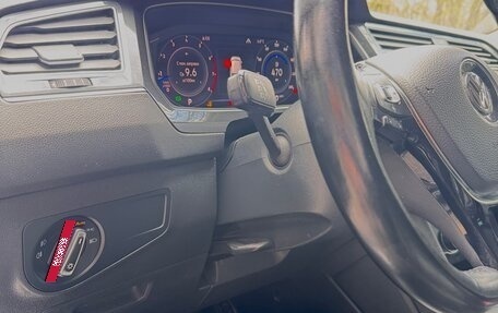 Volkswagen Tiguan II, 2018 год, 3 220 000 рублей, 29 фотография