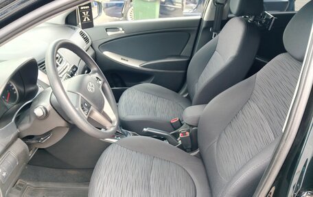 Hyundai Solaris II рестайлинг, 2015 год, 1 190 000 рублей, 24 фотография